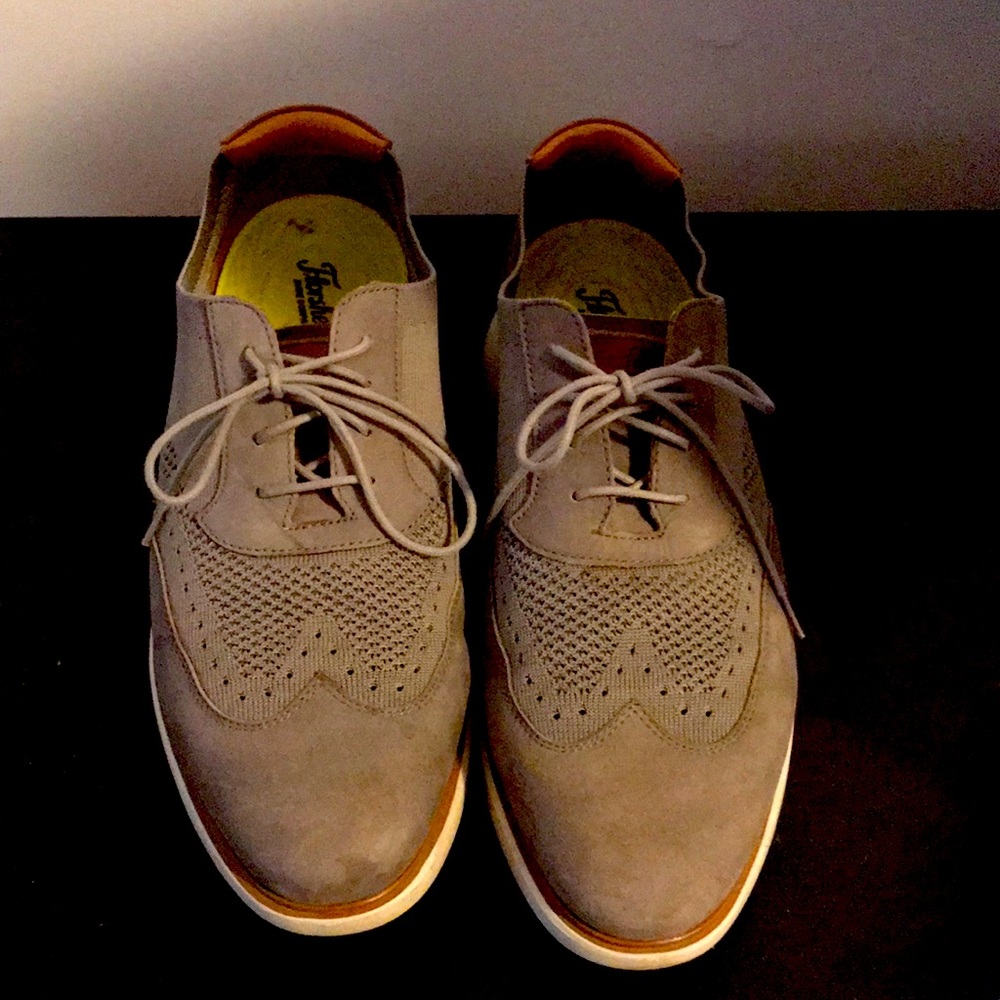 Florsheim, Size 11, Good Condition.